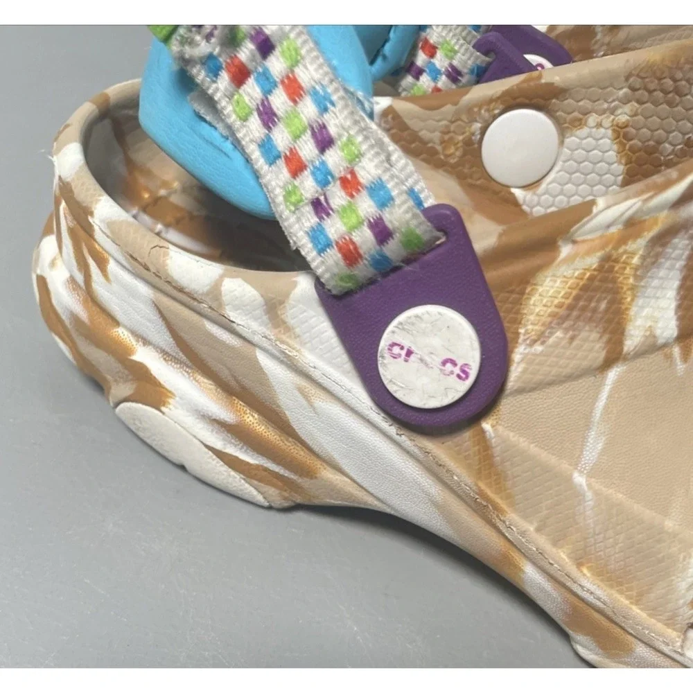 Crocs Cinnamon Toast Crunch Candy Kids Shoes Size J3